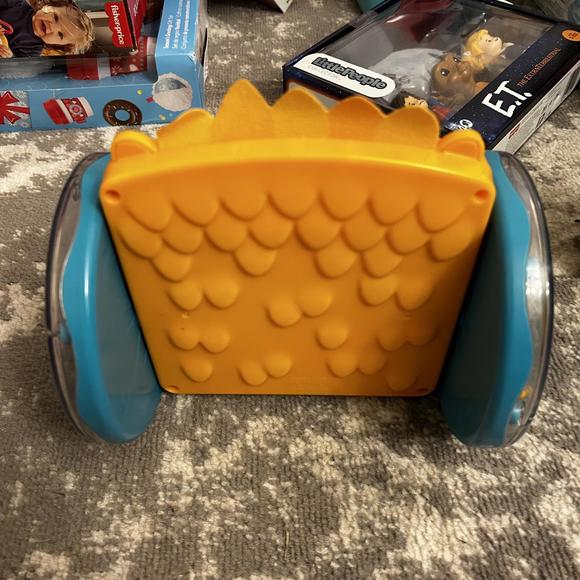 Fisher-Price Play & Crawl Hedgehog Tummy Time Mirror - Picture 2 of 3